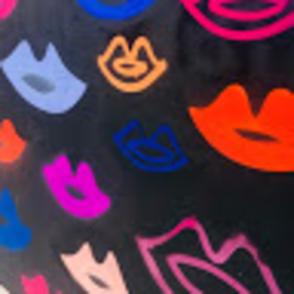 Meet your Posher, May - Picture 1 of 1